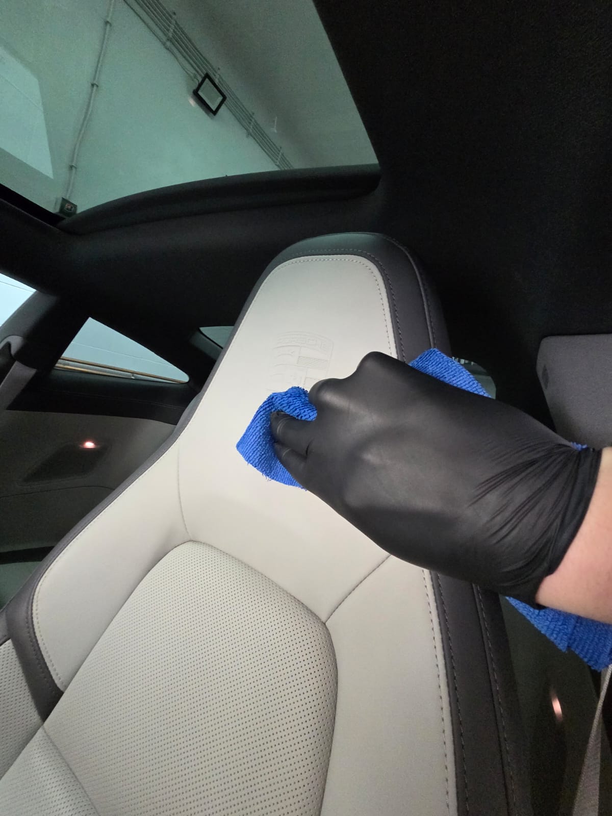 auto detailing dorcol rad 07 | profesionalno pranje i poliranje automobila u studiju na Dorćolu
