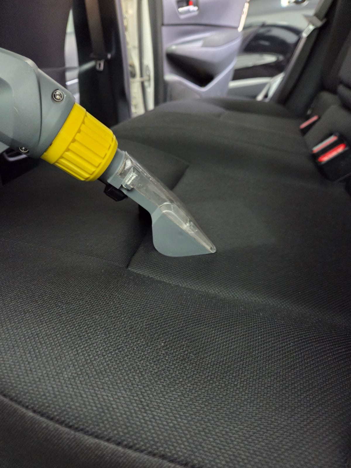 auto detailing dorcol rad 11 | profesionalno pranje i poliranje automobila u studiju na Dorćolu