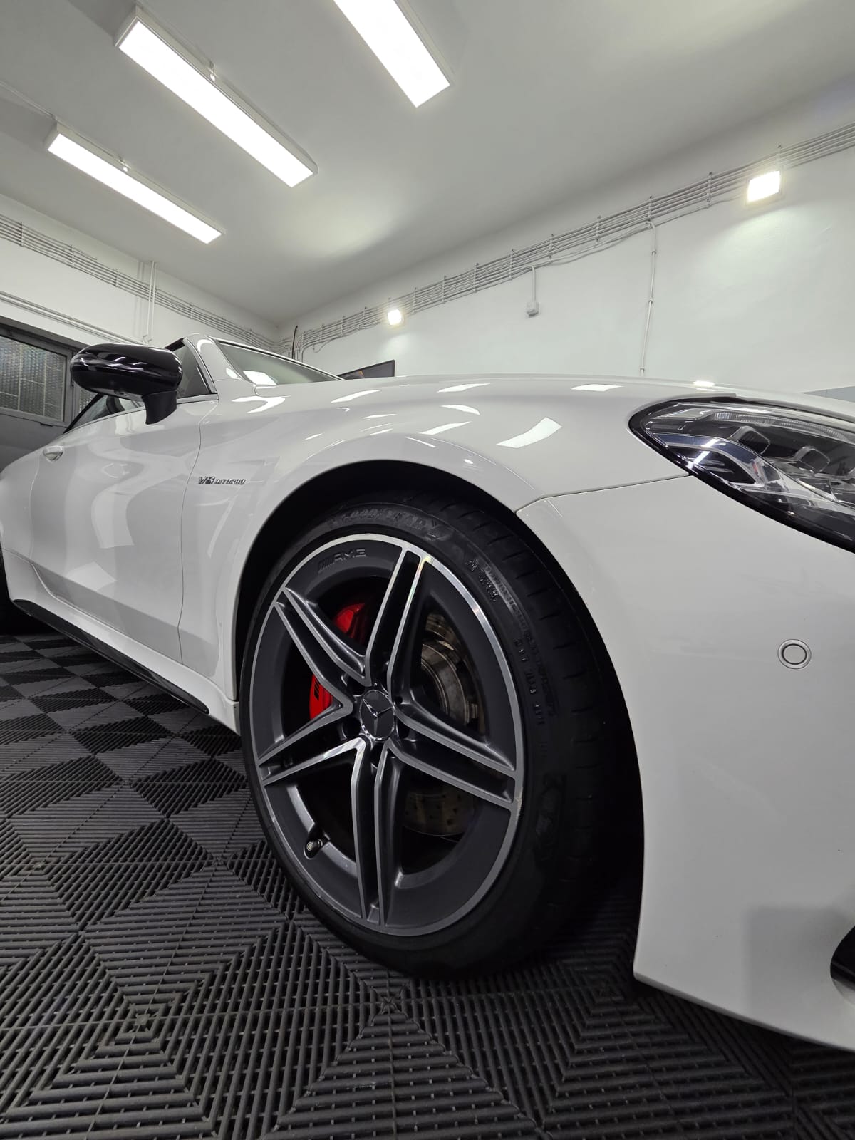 auto detailing dorcol rad 13 | profesionalno pranje i poliranje automobila u studiju na Dorćolu