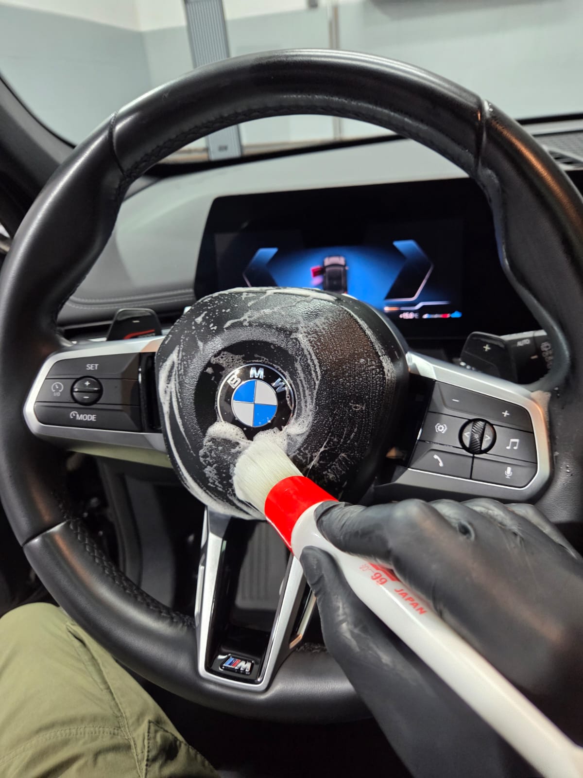 auto detailing dorcol rad 15 | profesionalno pranje i poliranje automobila u studiju na Dorćolu