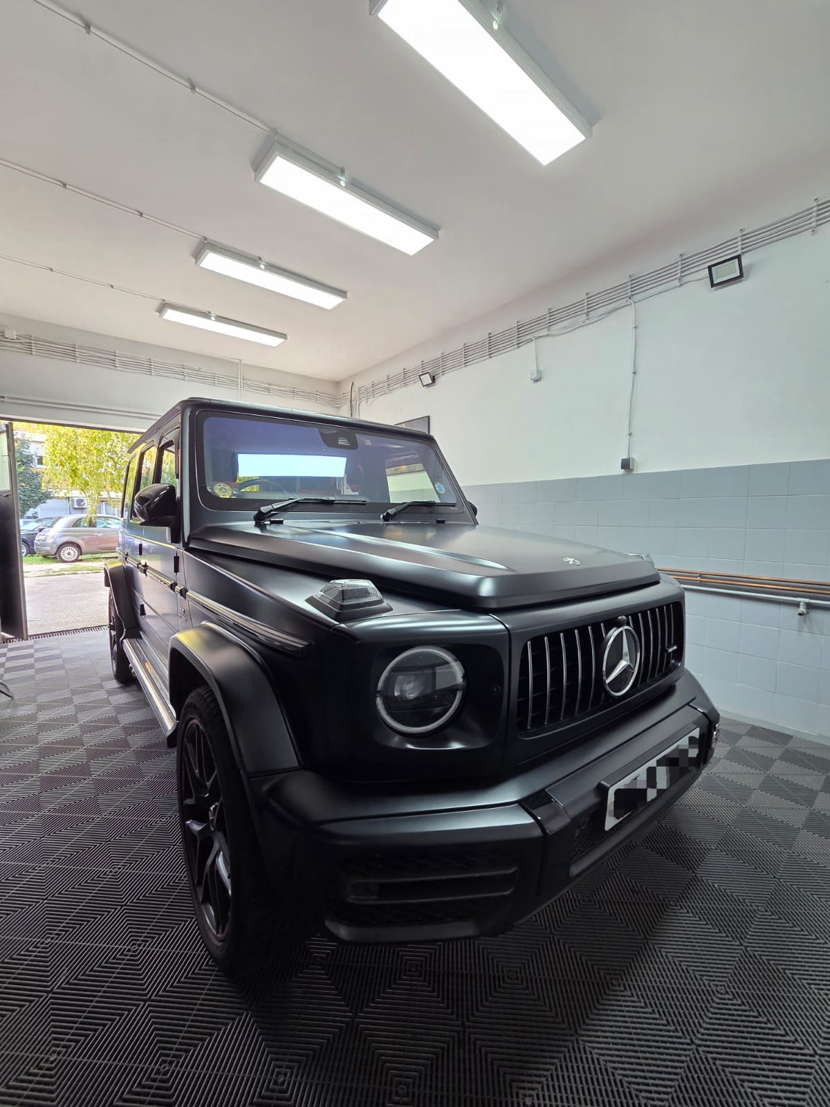 auto detailing dorcol rad 16 | profesionalno pranje i poliranje automobila u studiju na Dorćolu