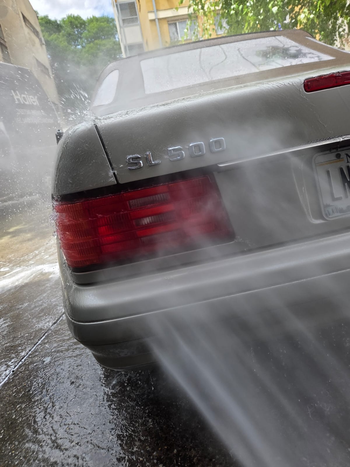 auto detailing dorcol rad 19 | profesionalno pranje i poliranje automobila u studiju na Dorćolu
