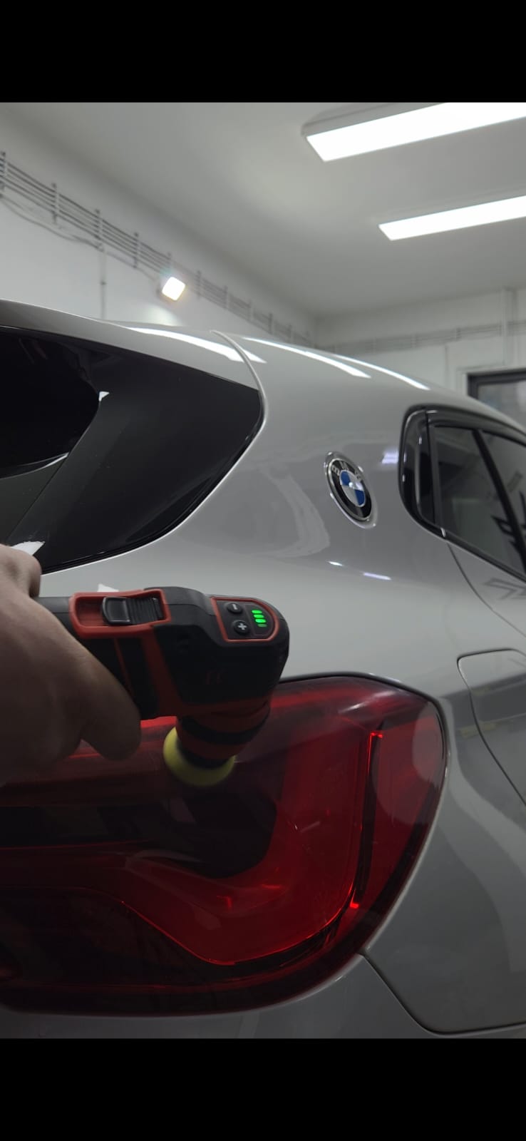 auto detailing dorcol rad 22 | profesionalno pranje i poliranje automobila u studiju na Dorćolu