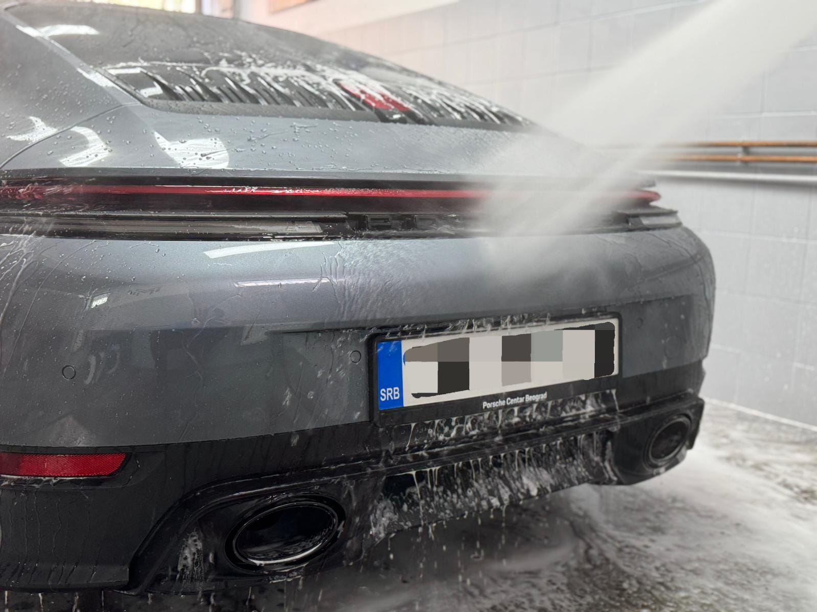 auto detailing dorcol rad 40 | profesionalno pranje i poliranje automobila u studiju na Dorćolu